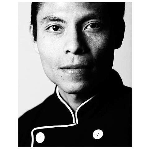© PORTRAIT
@moronimorales - Chef ©@spiro_photographer
Spiro Polichronopoulos

#portrait #blackandwhite #cheflife #chef #photocollection #stylized #photographer #sharpshadows #spiro #oaxaca

WARNING: This image is copyrighted and may not be used without permission and credit. When authorized, this image may only be used as a SHARED POST from my professional page. All other options will be immediately reported and removed.
No edited version or any other use is permitted unless authorized in writing.
Please inbox me for details