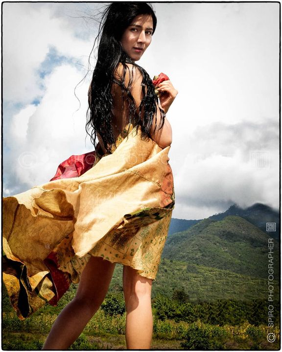 FLOWER CHILD Playing in the fields,More to come... SPIRO / PhotographerShadia Suarez@shadylunera - Instagram @spiro_ph...