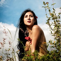 Spiro Photographer Retrato Portrait closeup of 1 person, flower and outdoors