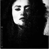 Spiro Photographer Retrato Portrait closeup of 1 person, hair and outerwear