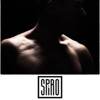 Spiro Photographer Retrato Portrait black-and-white image of one or more people, beard and text that says 'SRRO'